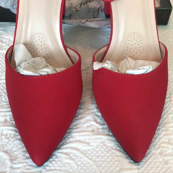 NEW red heels 8.5 - Picture 3 of 9